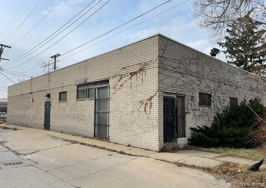 503 W Grand Boulevard Detroit City MI 48216