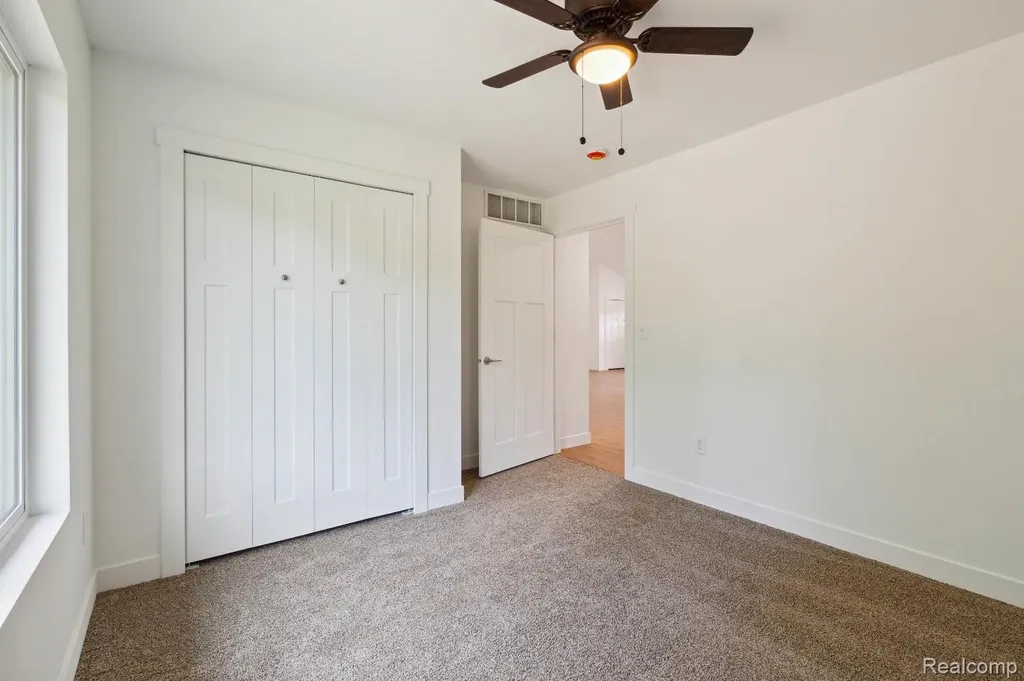 13375 Lenmoore Road Van Buren Charter Township MI 48111