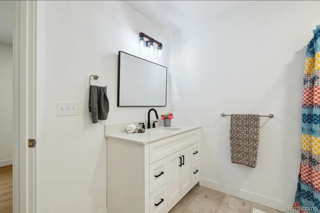 13375 Lenmoore Road Van Buren Charter Township MI 48111