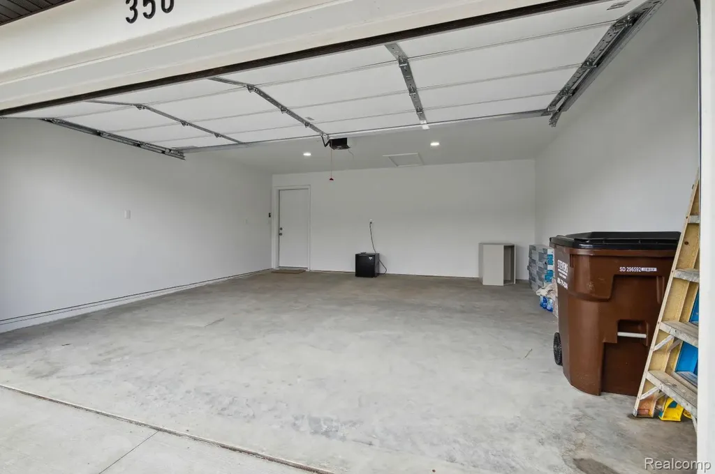 13375 Lenmoore Road Van Buren Charter Township MI 48111