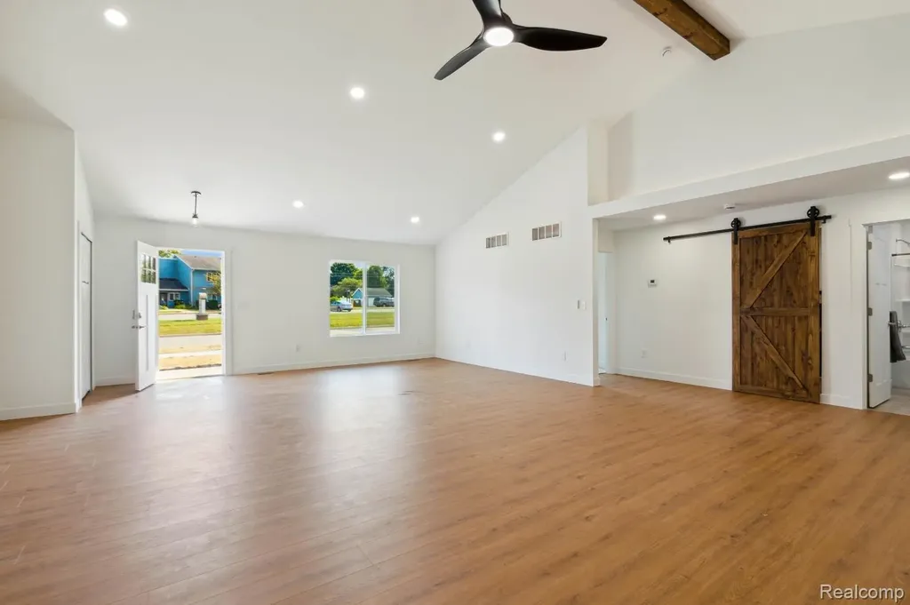13375 Lenmoore Road Van Buren Charter Township MI 48111
