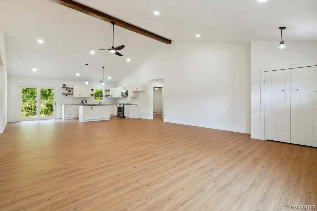 13375 Lenmoore Road Van Buren Charter Township MI 48111