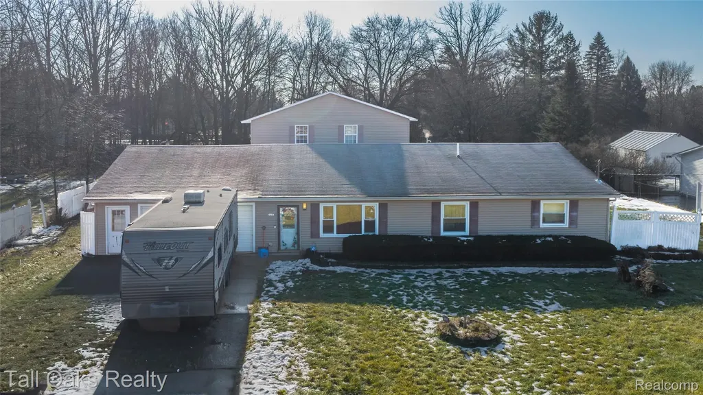 6054 E Pierson Road Genesee Charter Township MI 48506