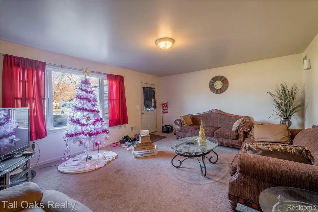 6054 E Pierson Road Genesee Charter Township MI 48506