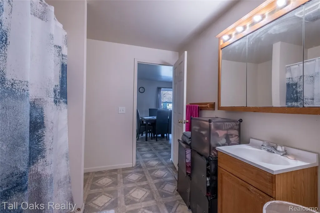 6054 E Pierson Road Genesee Charter Township MI 48506