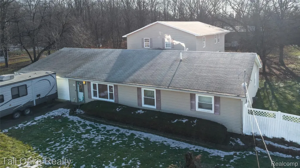 6054 E Pierson Road Genesee Charter Township MI 48506
