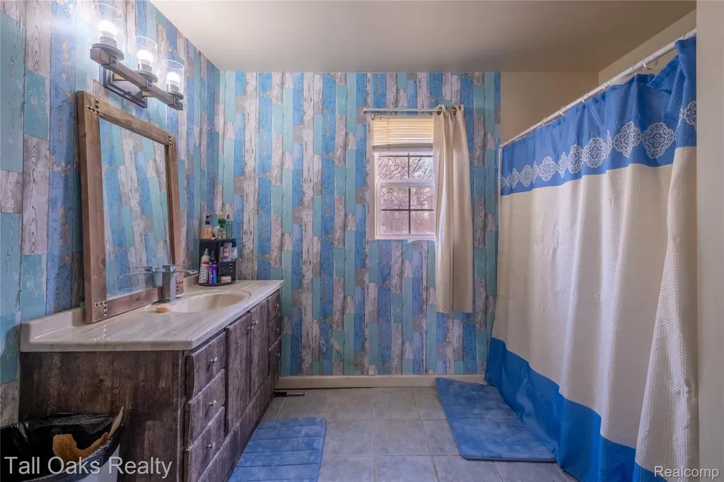 6054 E Pierson Road Genesee Charter Township MI 48506