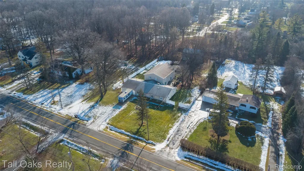6054 E Pierson Road Genesee Charter Township MI 48506