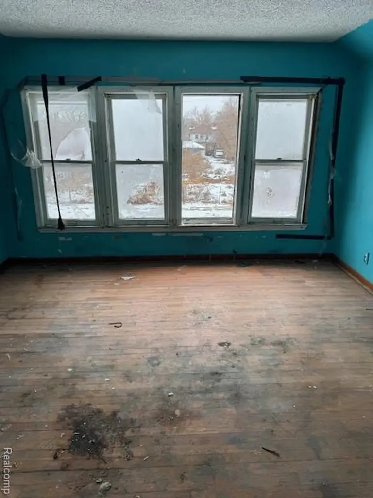 14298 Chelsea Street Detroit City MI 48213
