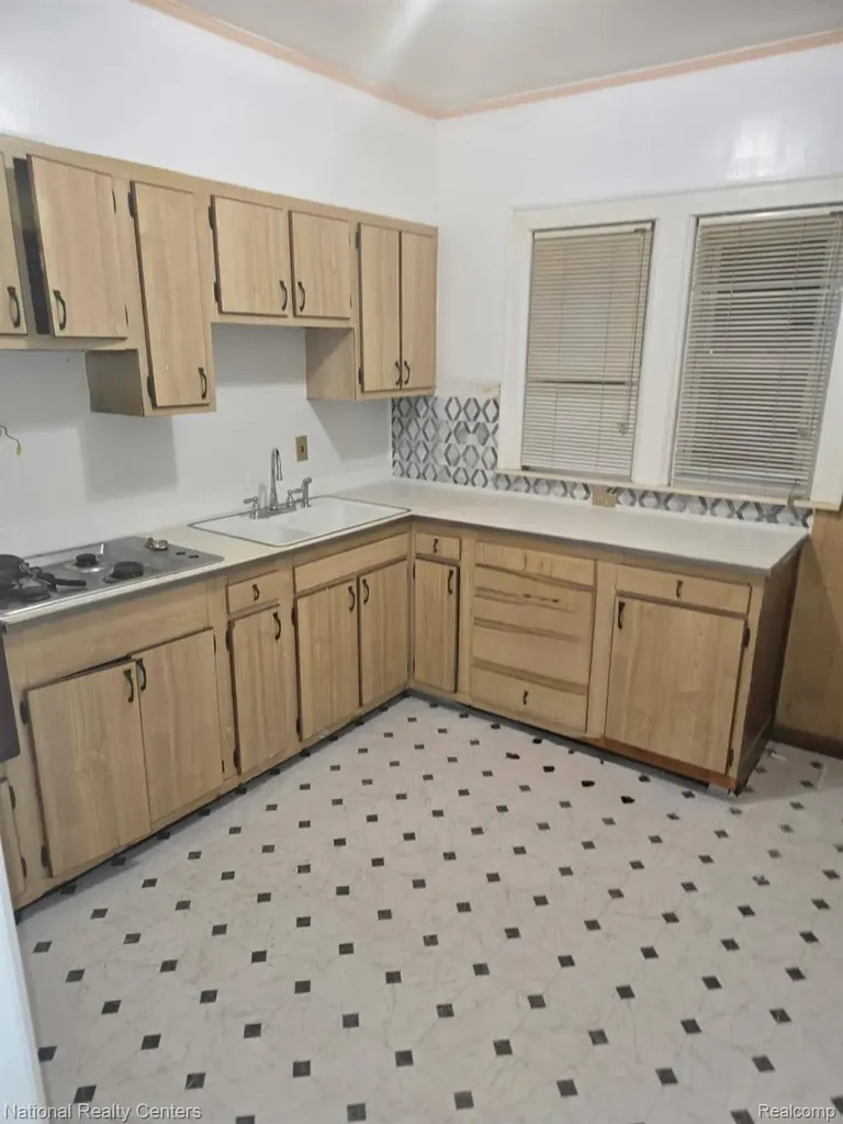 15774 Manor Street Detroit City MI 48238