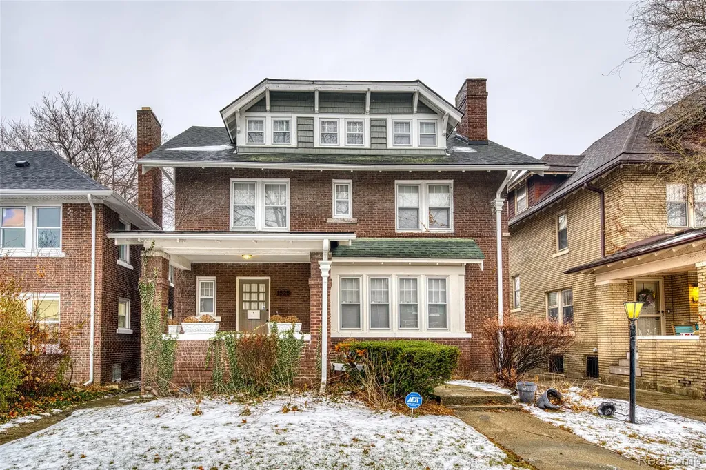 1525 Edison Street Detroit City MI 48206