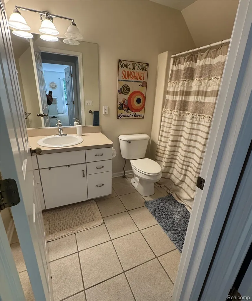 11536 Oak Grove Road Grand Haven City MI 49417