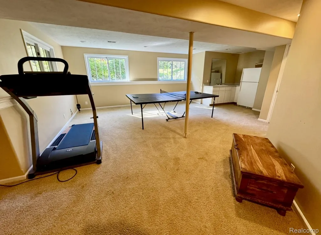 11536 Oak Grove Road Grand Haven City MI 49417
