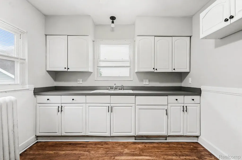 15065 Lincoln Avenue Eastpointe City MI 48021
