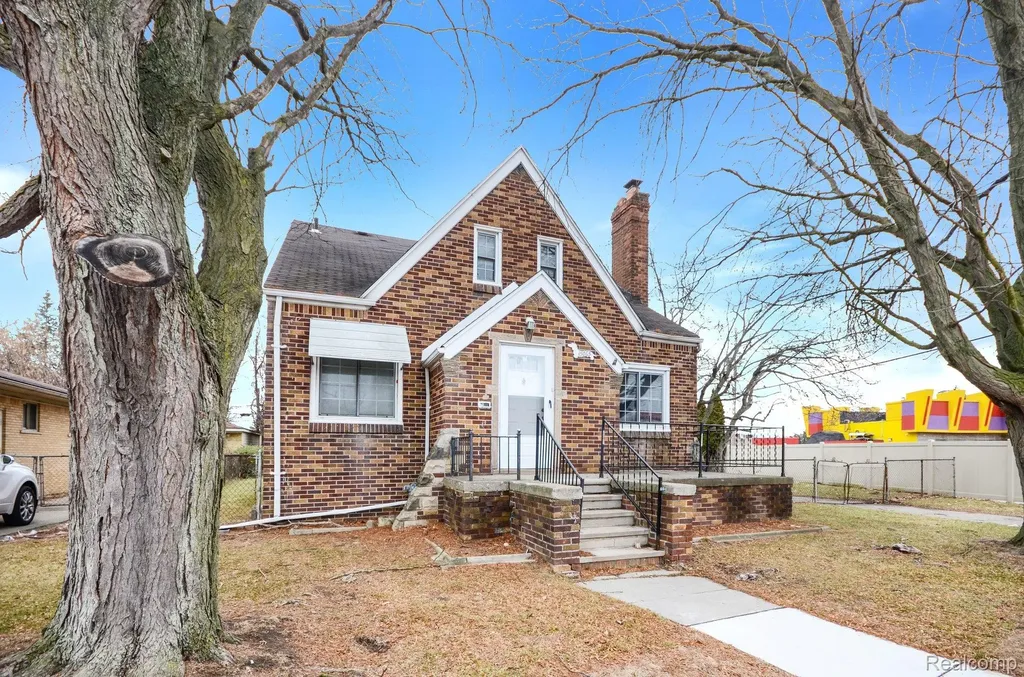 15065 Lincoln Avenue Eastpointe City MI 48021