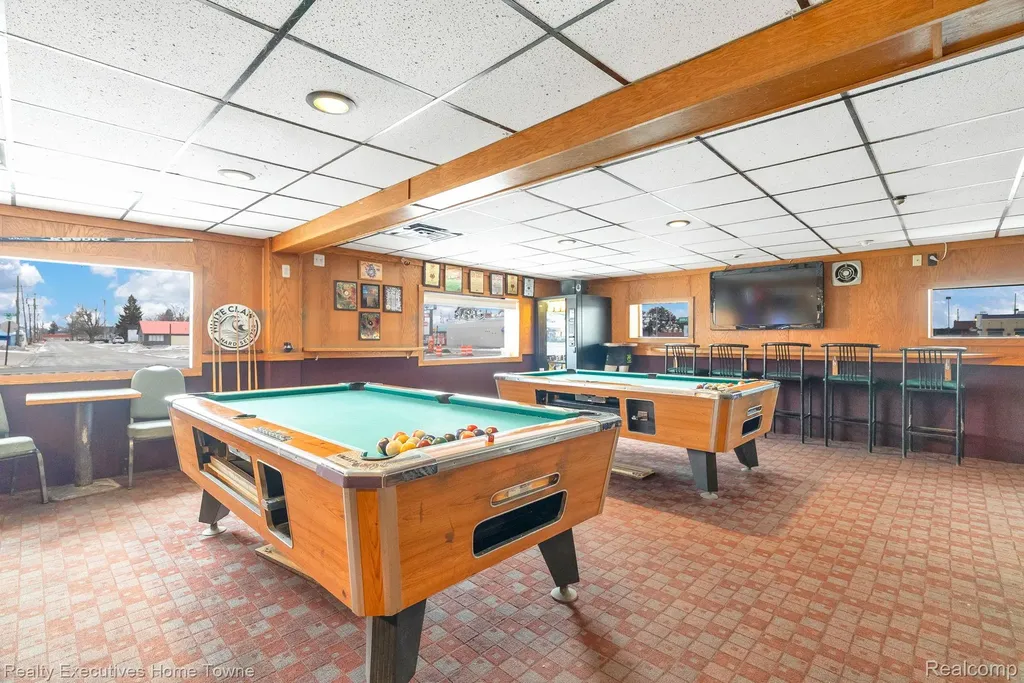 521 24th Street Port Huron City MI 48060