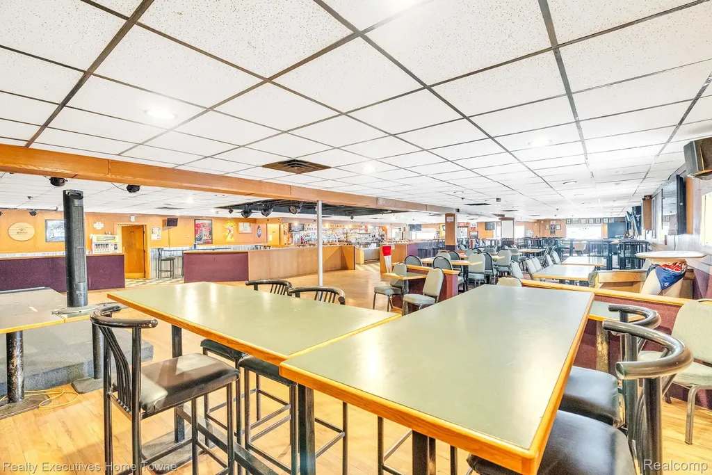 521 24th Street Port Huron City MI 48060