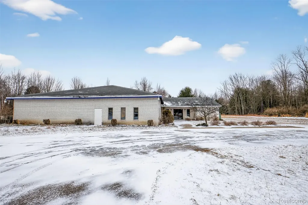 895 North Street Vassar City MI 48768