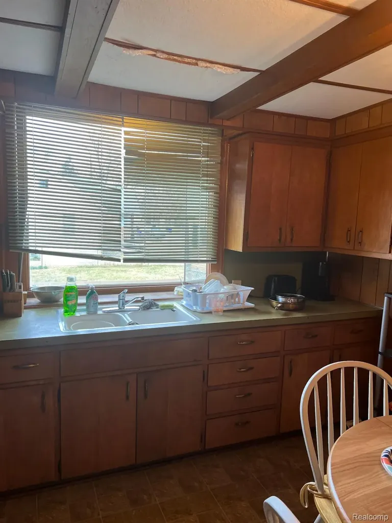 5047 Anatole Street Grosse Pointe City MI 48236