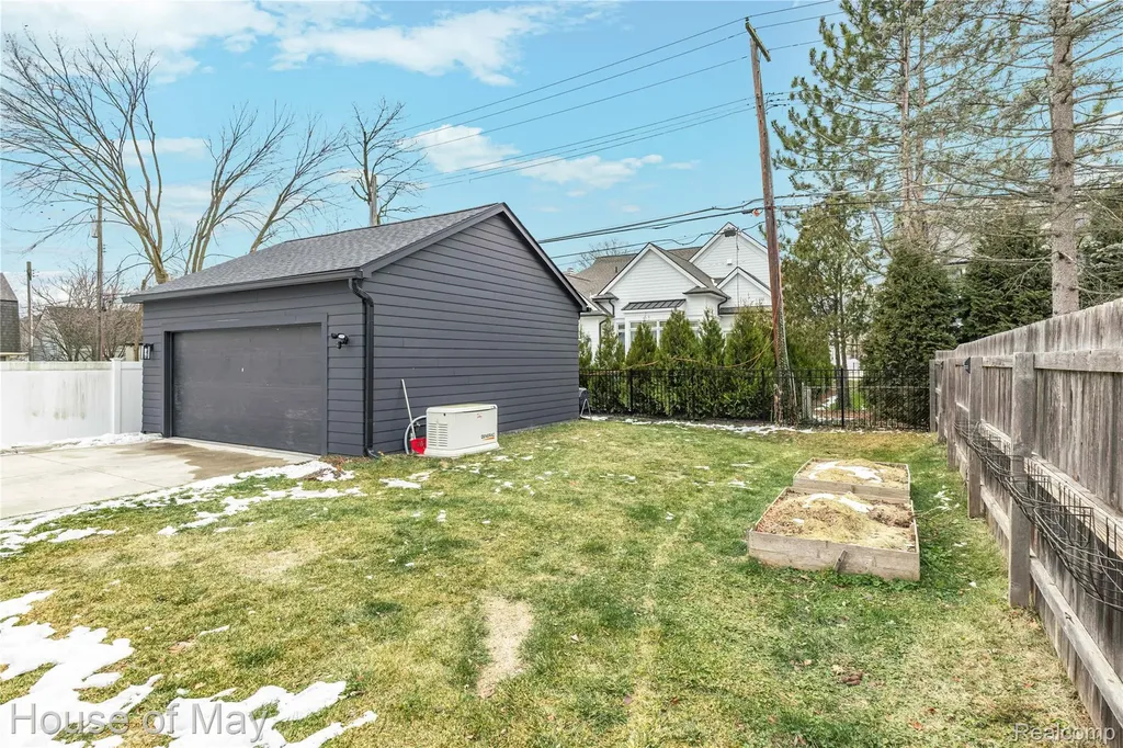 1284 S Bates Street Birmingham City MI 48009