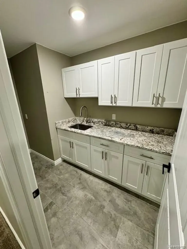 5573 Branch Street Sterling Heights City MI 48310