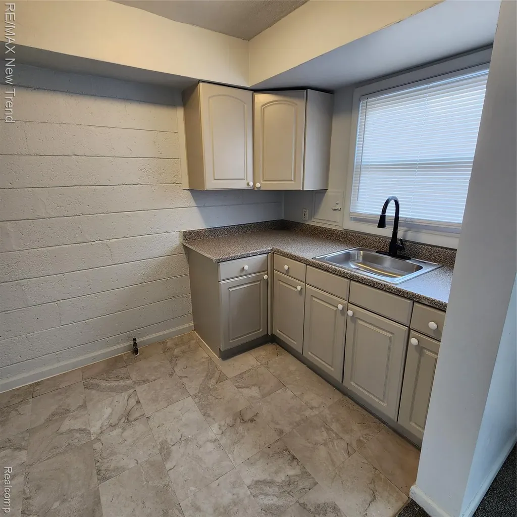 20834 Pembroke Avenue Detroit City MI 48219