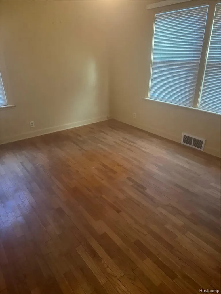 401 Richard Avenue Lansing City MI 48917