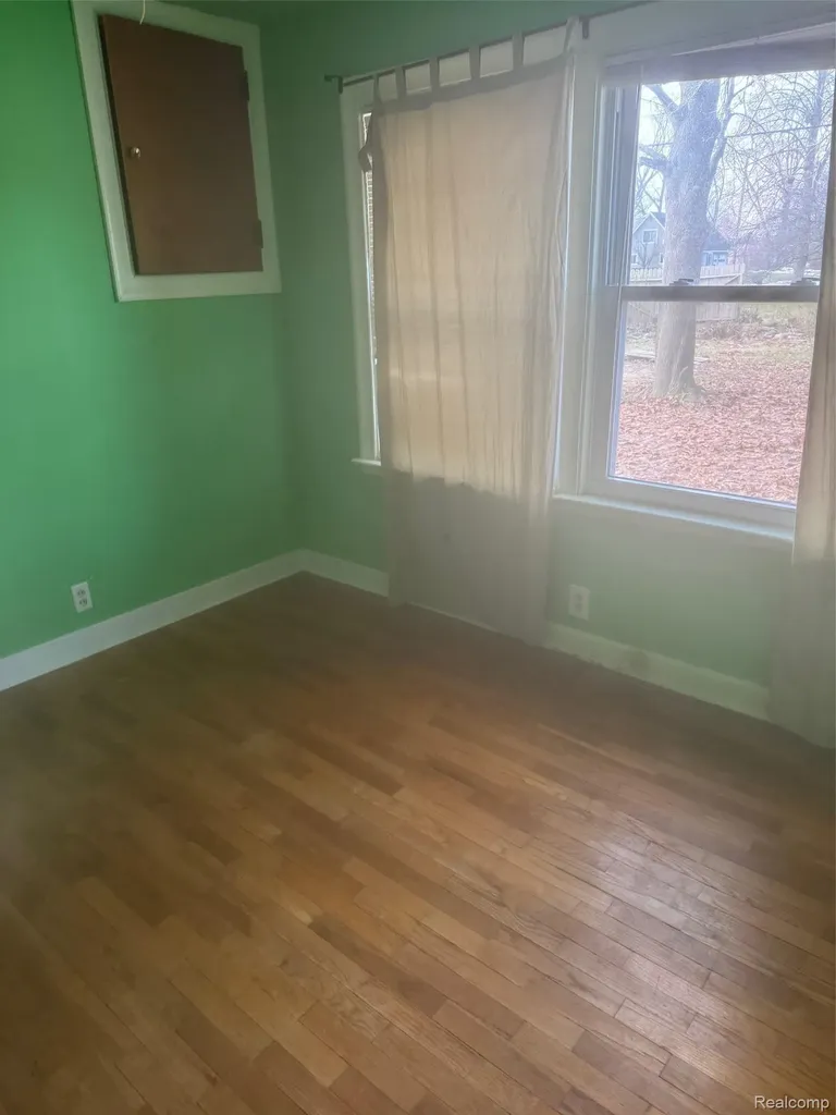 401 Richard Avenue Lansing City MI 48917