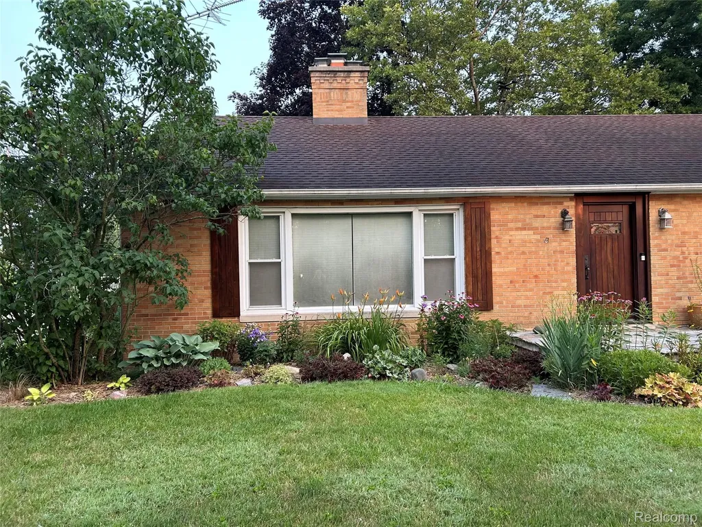 401 Richard Avenue Lansing City MI 48917