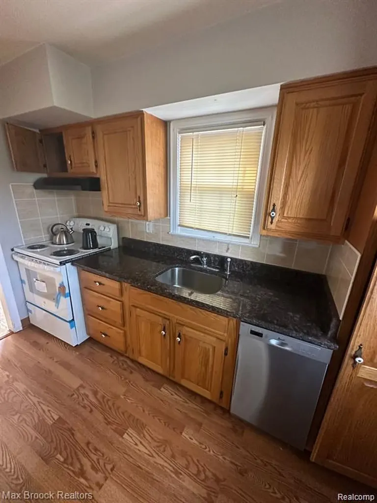 3484 Ann Arbor Saline Road Ann Arbor City MI 48103