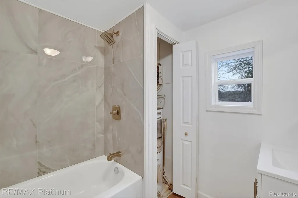 15313 Livermore Road Unadilla Township MI 48169