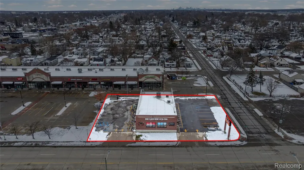 7512 9 Mile E Macomb Township MI 48091