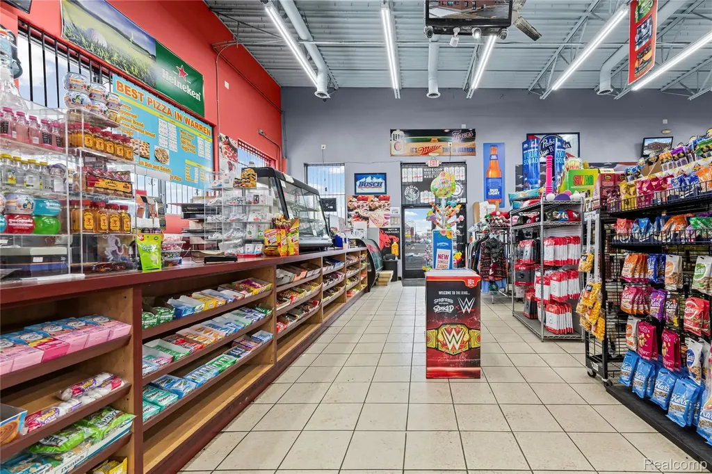 7512 9 Mile E Macomb Township MI 48091