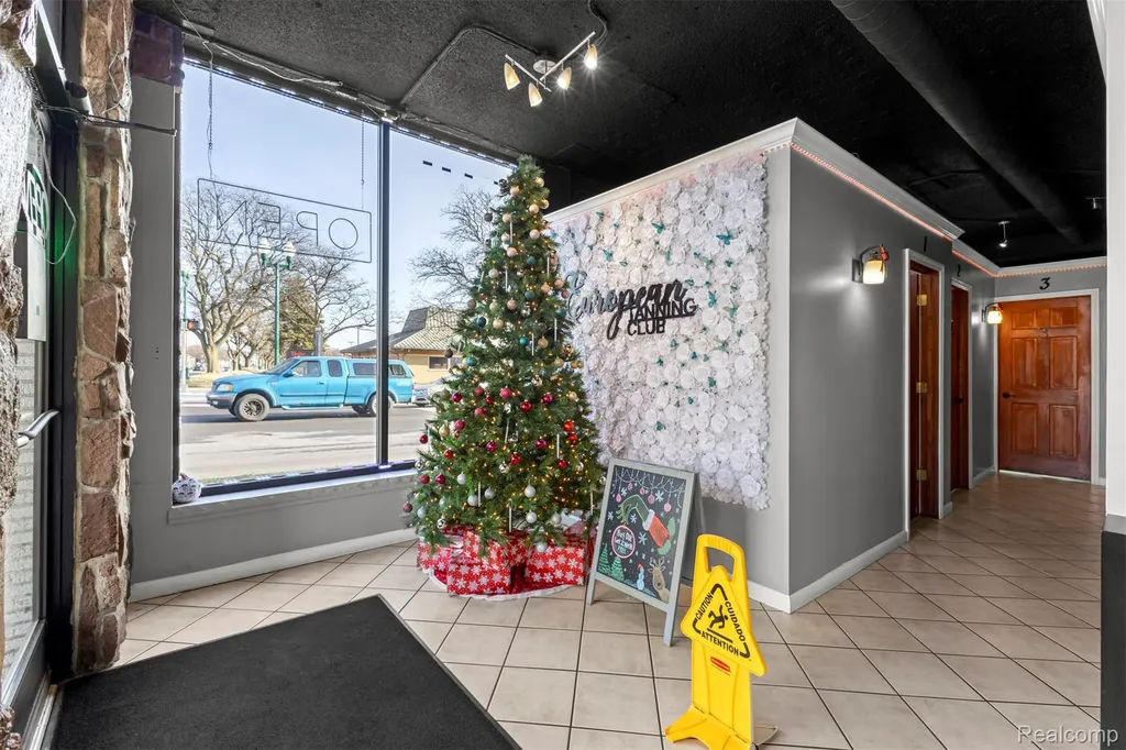 35501 W Michigan Avenue Wayne City MI 48184