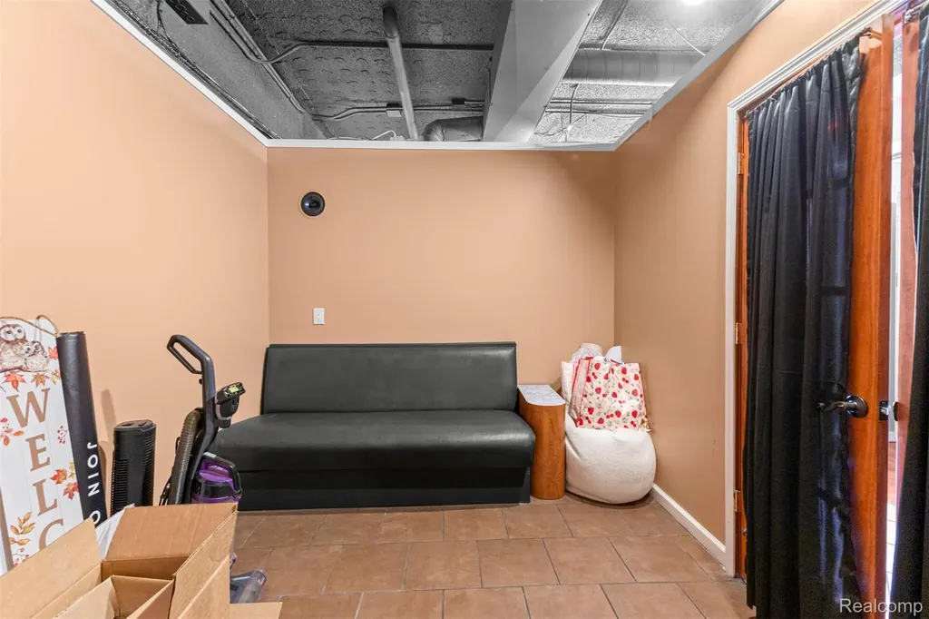 35501 W Michigan Avenue Wayne City MI 48184