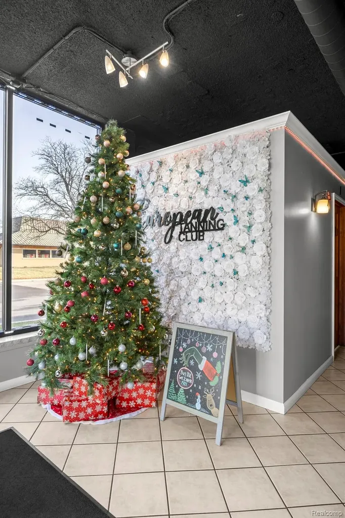 35501 W Michigan Avenue Wayne City MI 48184
