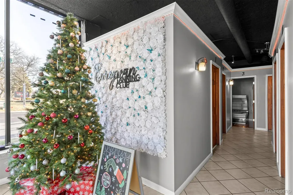 35501 W Michigan Avenue Wayne City MI 48184