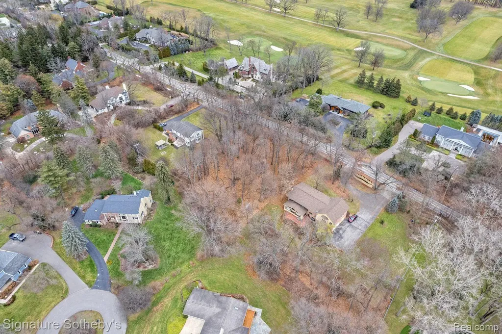 Ville Lahser Road Lot 76 Bloomfield Hills City MI 48302