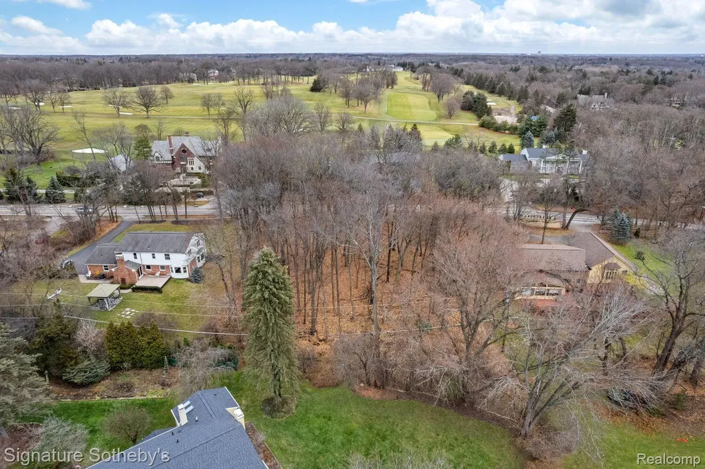 Ville Lahser Road Lot 76 Bloomfield Hills City MI 48302