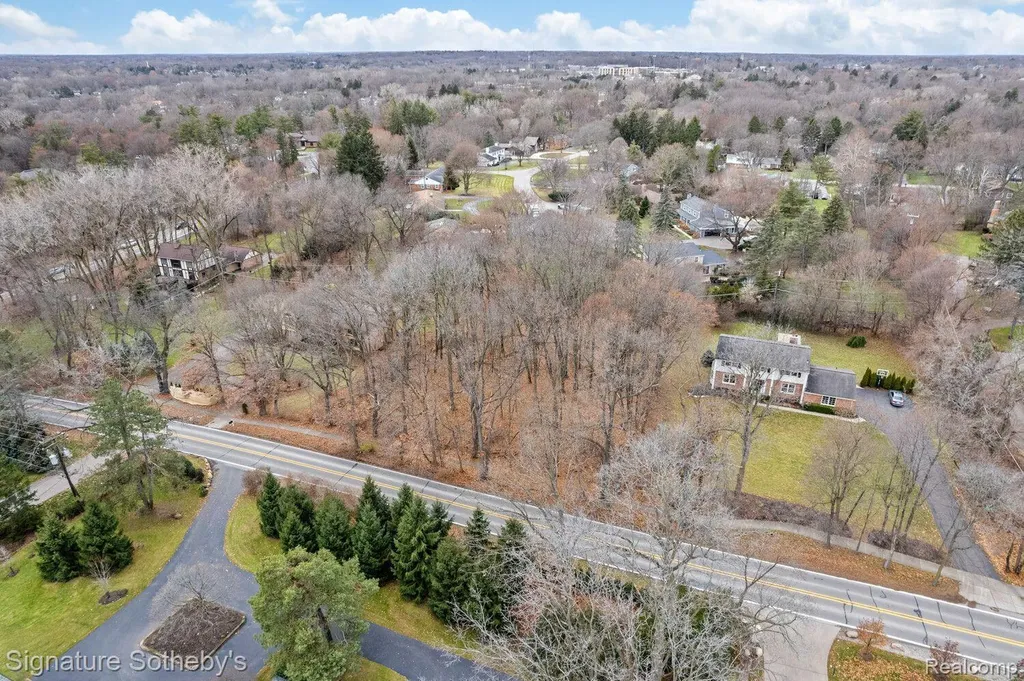 Ville Lahser Road Lot 76 Bloomfield Hills City MI 48302