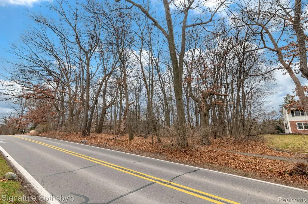 Ville Lahser Road Lot 76 Bloomfield Hills City MI 48302