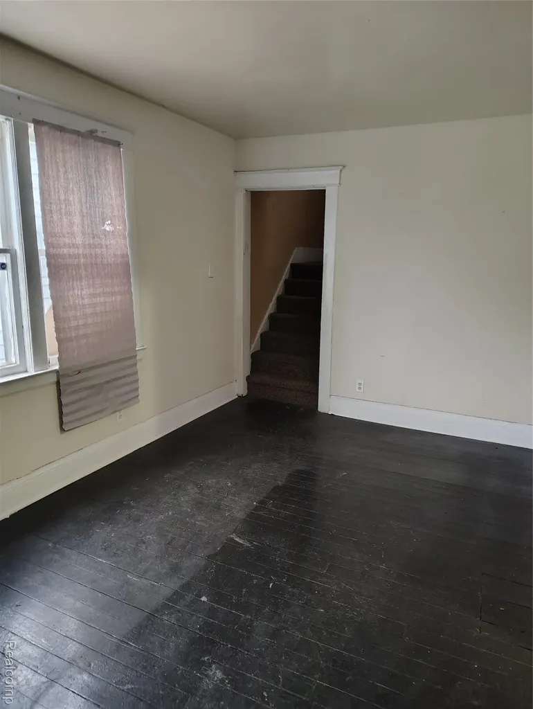 1216 Minnesota Avenue Flint City MI 48506
