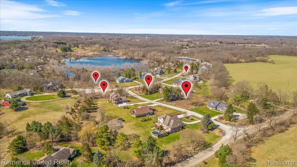 10468 Oak Shore Drive Green Oak Township MI 48178