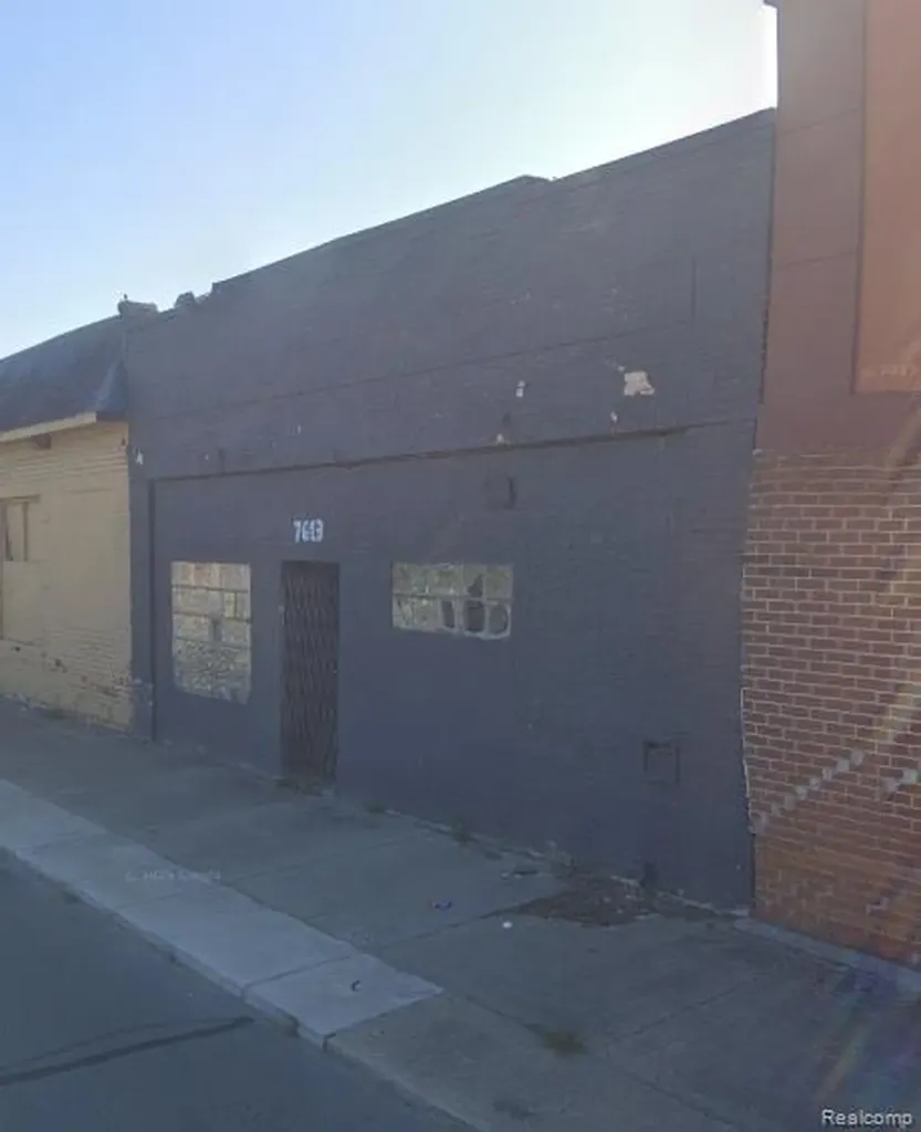 7613 Fenkell Street Detroit City MI 48238
