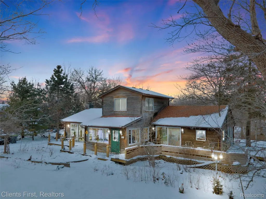 9985 Ford Road Superior Charter Township MI 48198