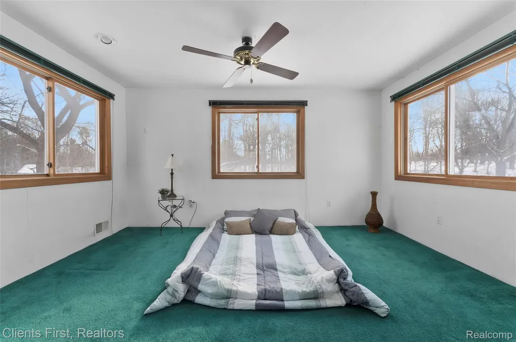 9985 Ford Road Superior Charter Township MI 48198