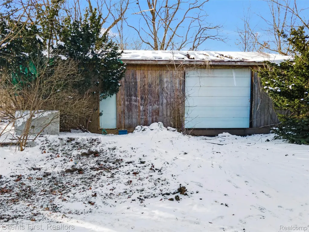 9985 Ford Road Superior Charter Township MI 48198