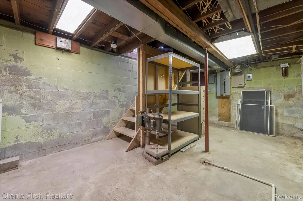 9985 Ford Road Superior Charter Township MI 48198