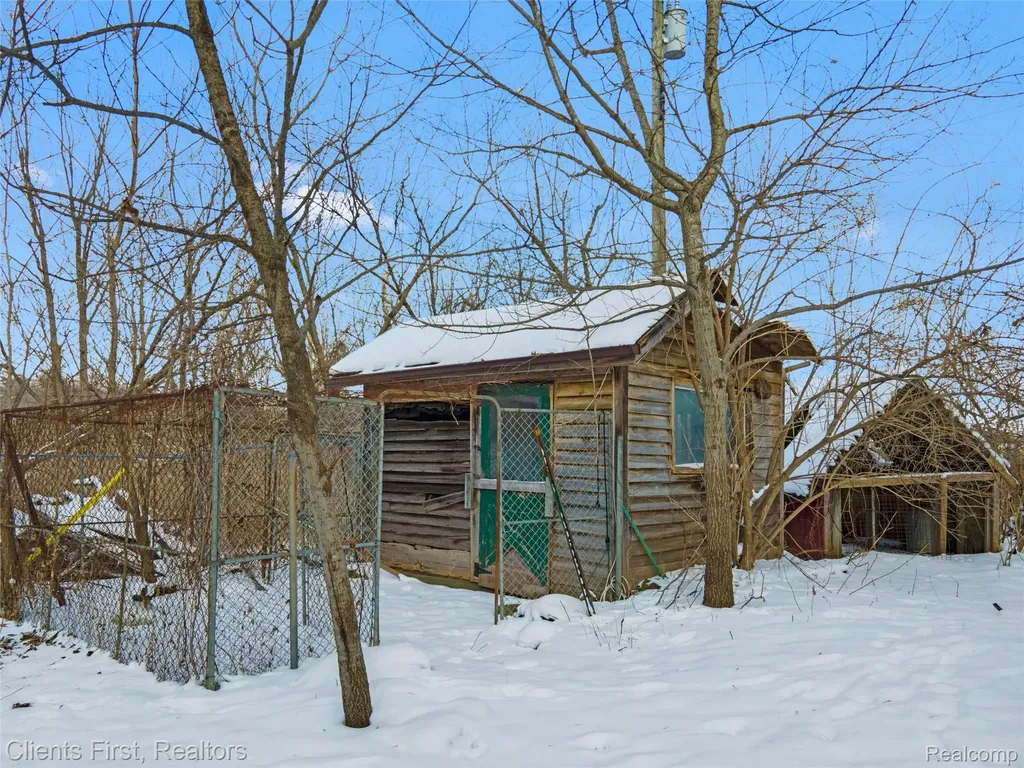 9985 Ford Road Superior Charter Township MI 48198