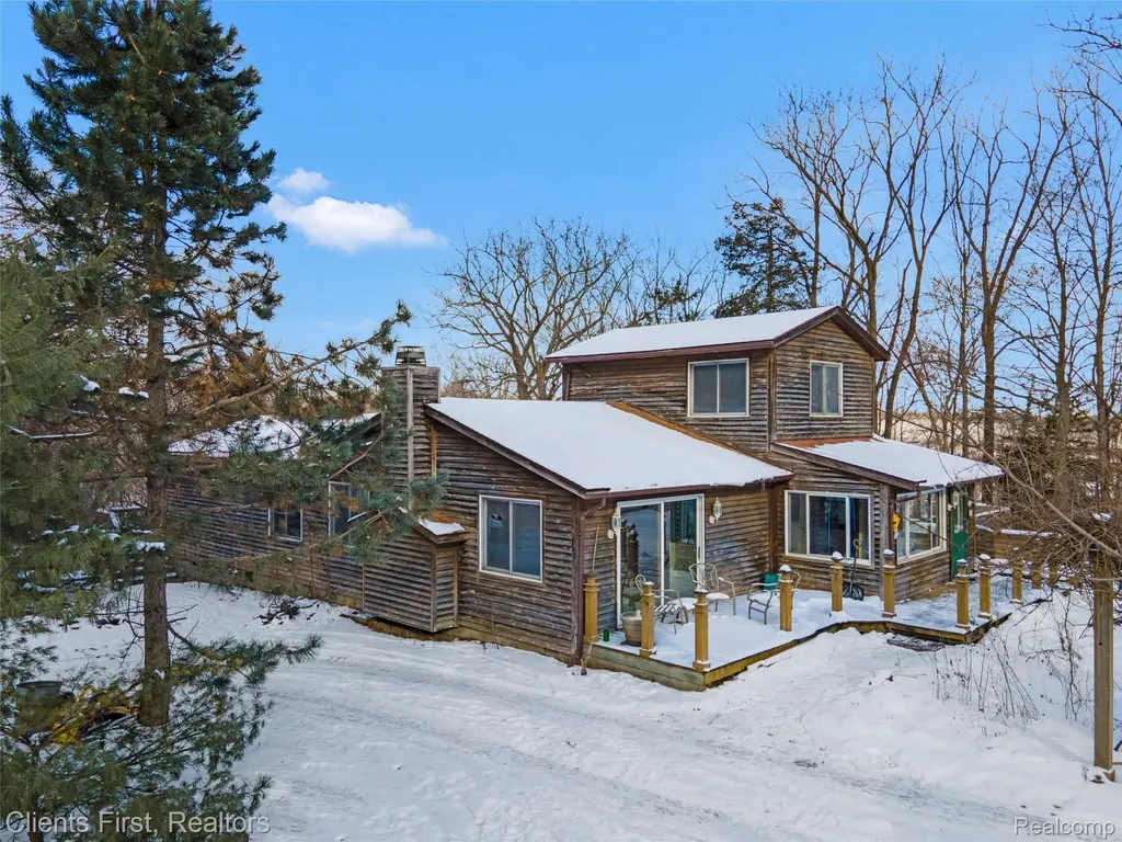 9985 Ford Road Superior Charter Township MI 48198